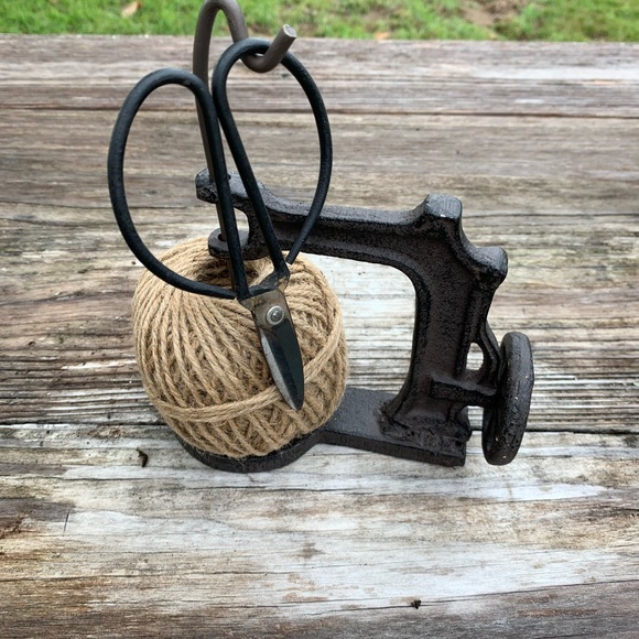 Cast Iron Twine Holder and Scissors - Picture 8 of 8